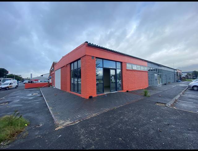 172M² RETAIL TO LET IN PAARDEN EILAND